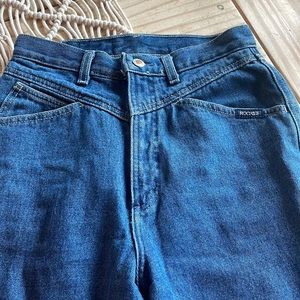 Hips- 13 across 26- all around   Inseam-35      Full length- 46